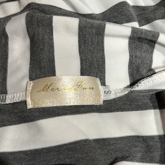 Merry Fun Stretchy Open Front Long Sleeve Gray and White Cardigan - Picture 10 of 10